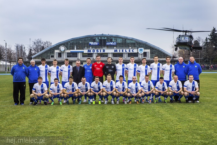 Sportowcy w PZL Mielec, Black Hawk nad Stadionem Stali Mielec