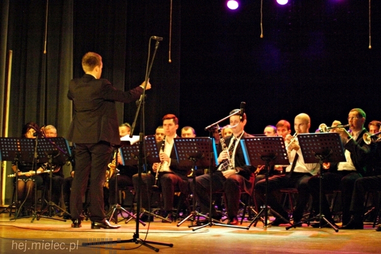 Muzyczny i teatralny Dzień Kobiet w SCK
