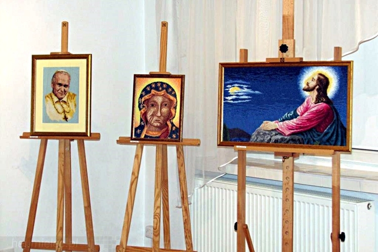 Wernisaż wystawy ?Igłą Malowane? w Chorzelowie