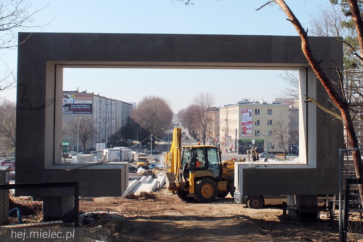 Rewitalizacja Góry Cyranowskiej trwa