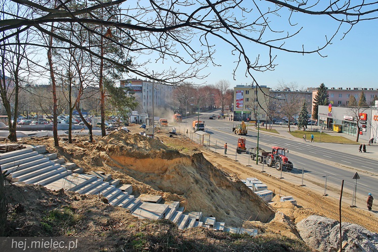 Rewitalizacja Góry Cyranowskiej trwa