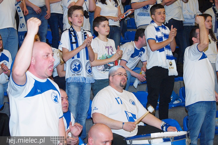Bitwa ze Szczecinem! PGE Stal dopadła Pogoń po przerwie