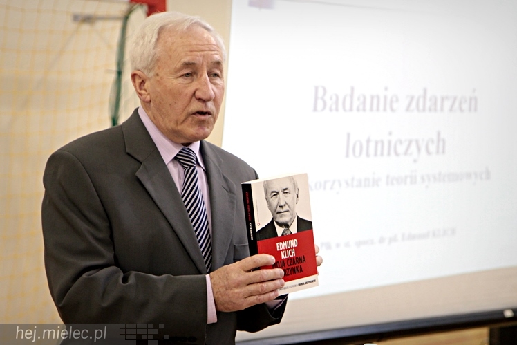 Debata z Edmundem Klichem o wypadkach lotniczych