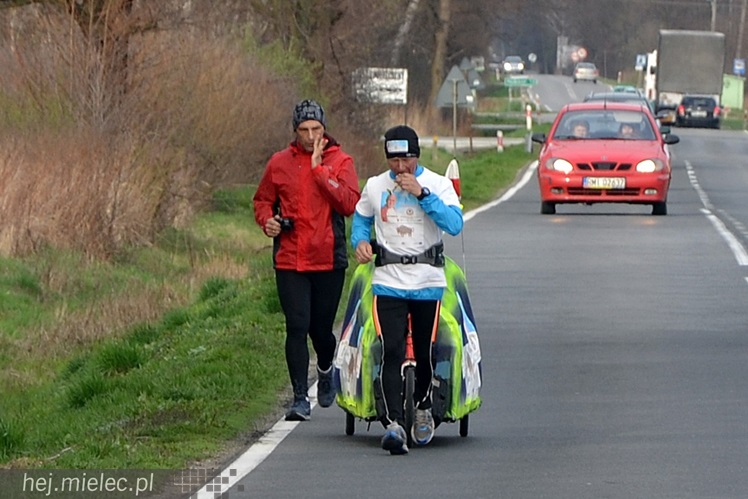 Przez Radomyśl Wielki i  Mielec biegnie do Watykanu