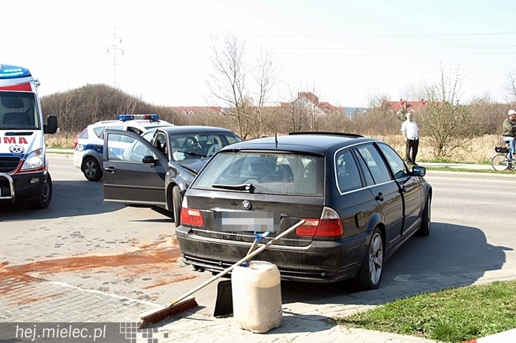 Poważny wypadek na ulicy Szafera. Dwoje dzieci w szpitalu