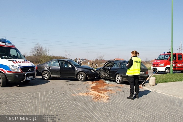 Poważny wypadek na ulicy Szafera. Dwoje dzieci w szpitalu