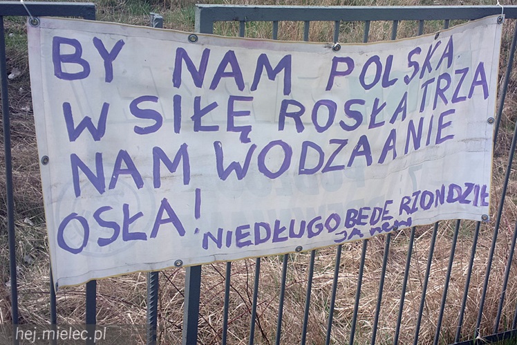 Polityczne, antysemickie hasła na ulicach miasta