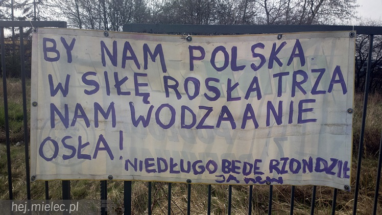 Polityczne, antysemickie hasła na ulicach miasta