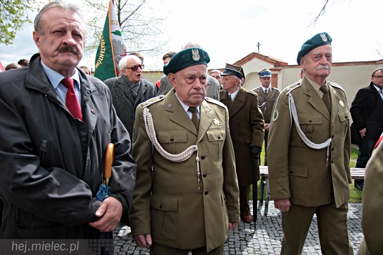 Uroczystości rocznic Katynia i Smoleńska: przy Bazylice i na Cmentarzu Komunalnym