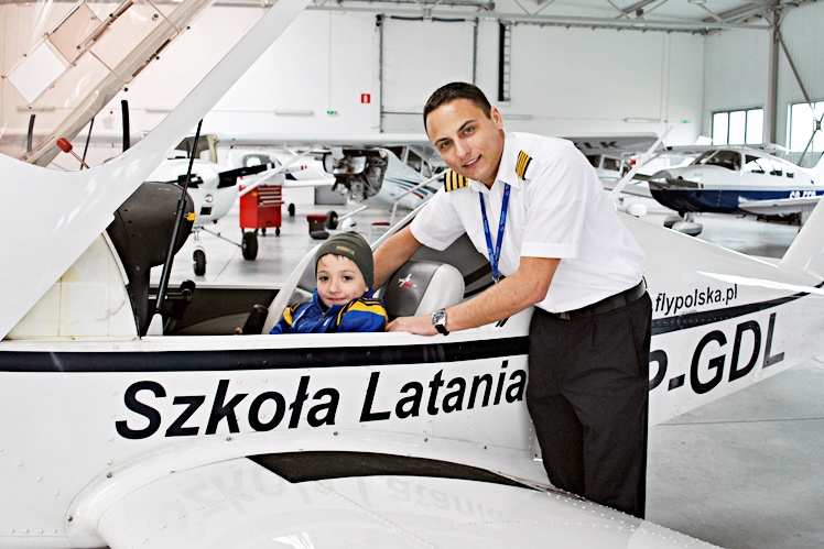 Przedszkolaki w Szkole Latania FLY Polska