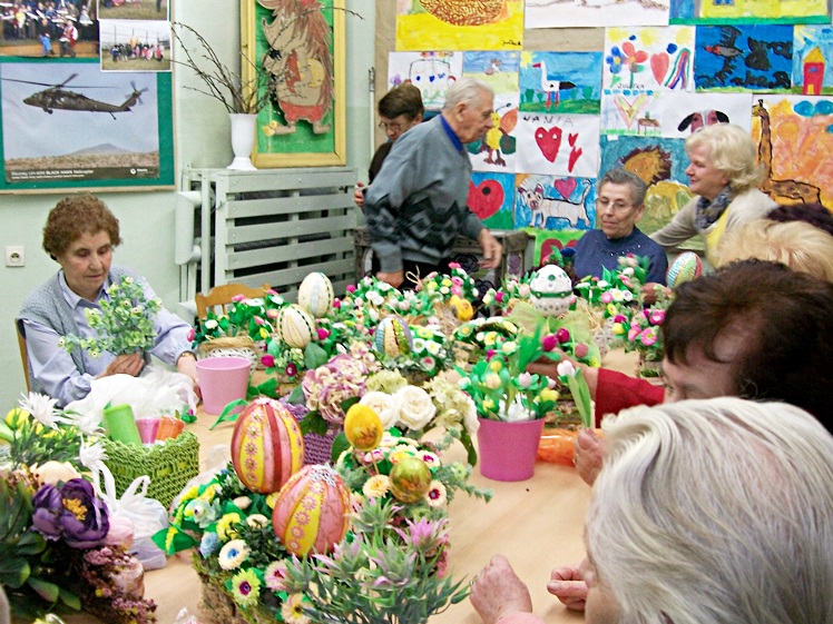 Seniorzy w oczekiwaniu na wiosnę i święta. Co przygotowali?
