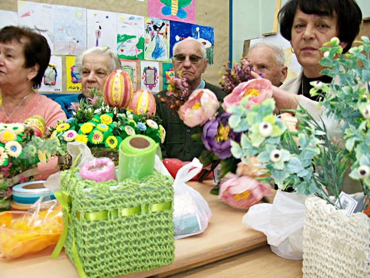 Seniorzy w oczekiwaniu na wiosnę i święta. Co przygotowali?