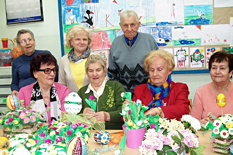 Seniorzy w oczekiwaniu na wiosnę i święta. Co przygotowali?