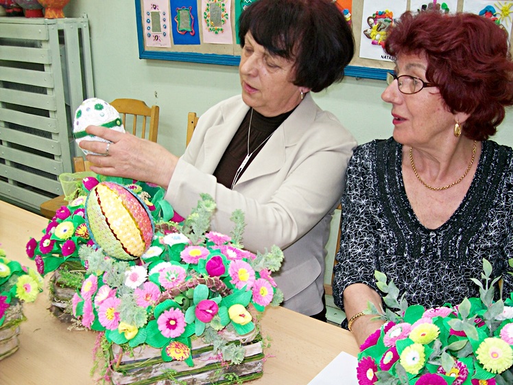 Seniorzy w oczekiwaniu na wiosnę i święta. Co przygotowali?