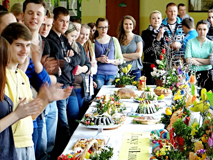 Tradycje wielkanocne 2014 w ZSCKR w Rzemieniu
