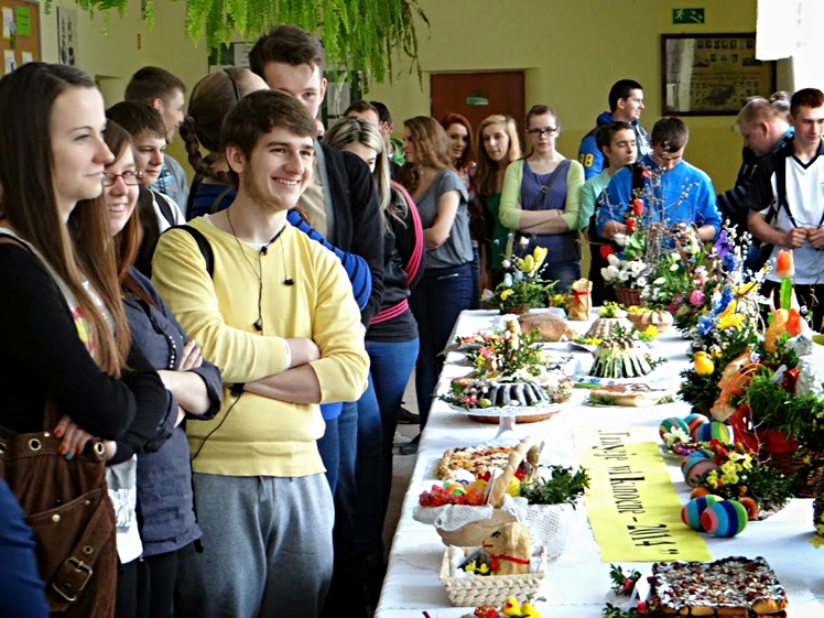 Tradycje wielkanocne 2014 w ZSCKR w Rzemieniu