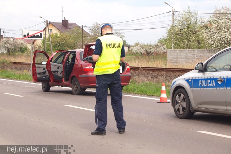 Zderzenie z udziałem quada na drodze z Mielca w kierunku Chorzelowa