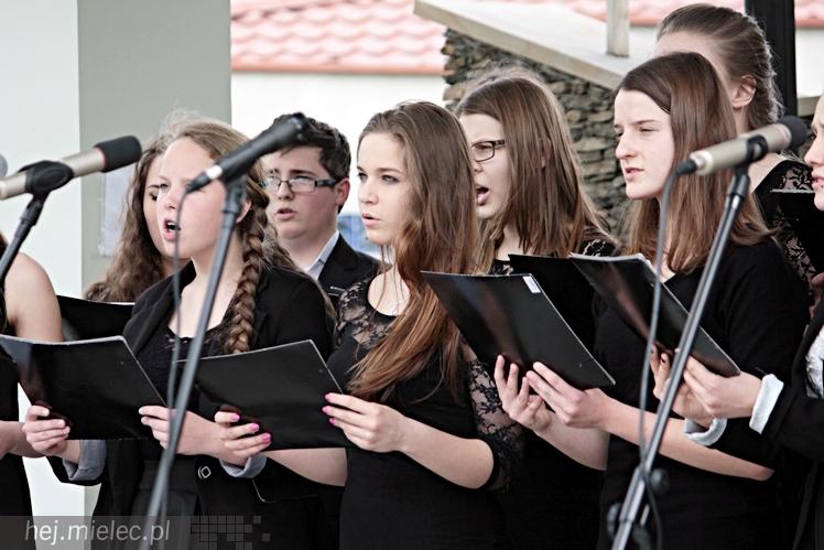 Koncert nad Wisłoką: ?Nasz święty - młodzi Janowi Pawłowi II?