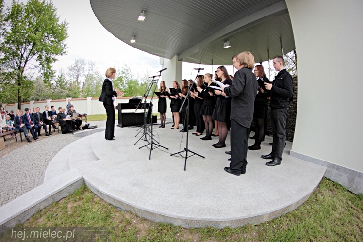 Koncert nad Wisłoką: ?Nasz święty - młodzi Janowi Pawłowi II?