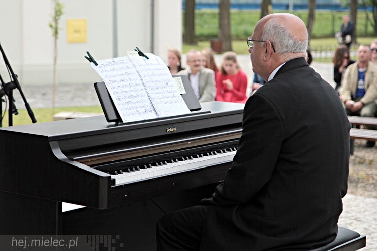 Koncert nad Wisłoką: ?Nasz święty - młodzi Janowi Pawłowi II?
