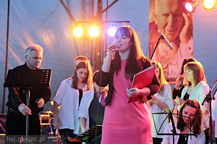 Koncert kanonizacyjny Jana Pawła II w Przecławiu