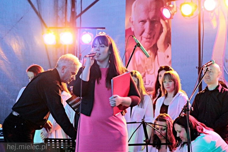 Koncert kanonizacyjny Jana Pawła II w Przecławiu