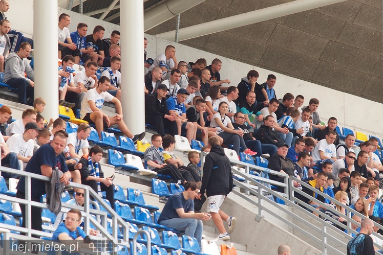 Stal Rzeszów pokonała Stal Mielec 2:0 w meczu II ligi piłkarskiej