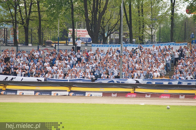Stal Rzeszów pokonała Stal Mielec 2:0 w meczu II ligi piłkarskiej