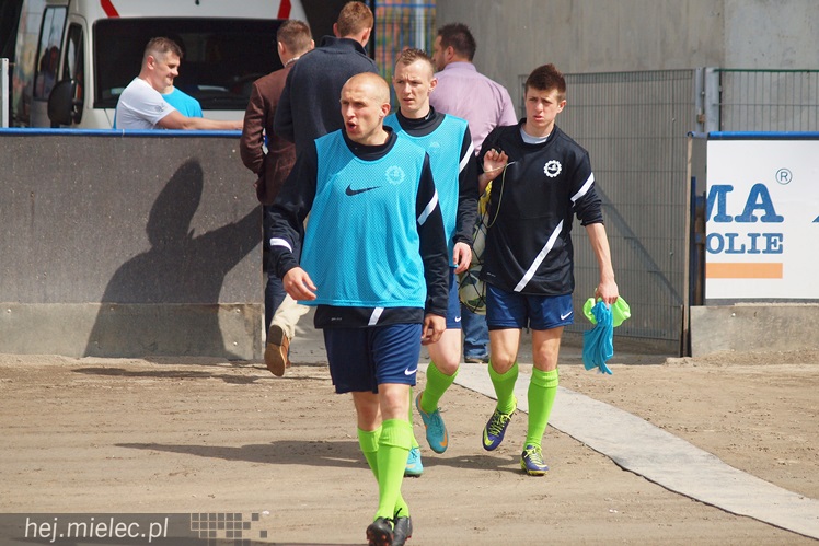 Stal Rzeszów pokonała Stal Mielec 2:0 w meczu II ligi piłkarskiej