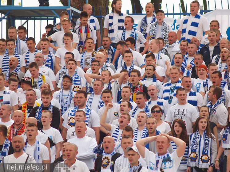 Stal Rzeszów pokonała Stal Mielec 2:0 w meczu II ligi piłkarskiej