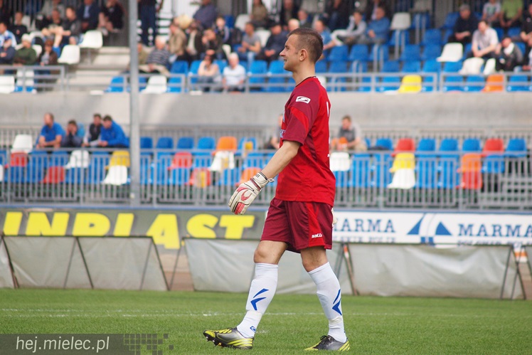 Stal Rzeszów pokonała Stal Mielec 2:0 w meczu II ligi piłkarskiej