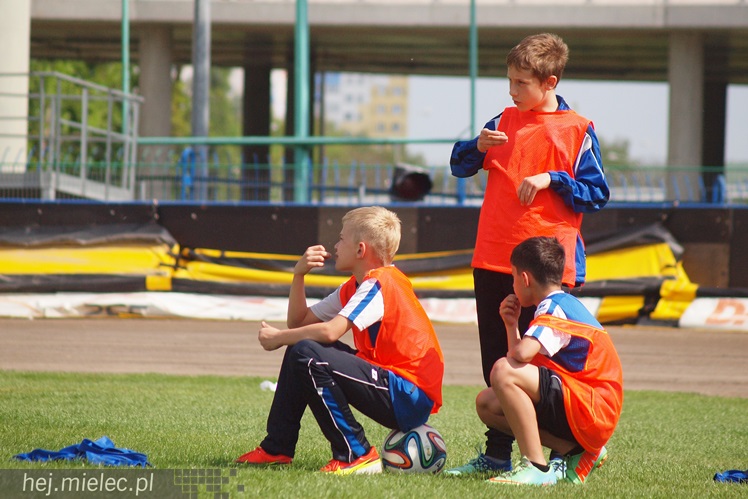 Stal Rzeszów pokonała Stal Mielec 2:0 w meczu II ligi piłkarskiej