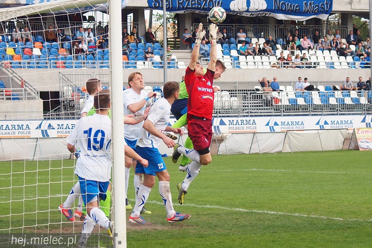 Stal Rzeszów pokonała Stal Mielec 2:0 w meczu II ligi piłkarskiej