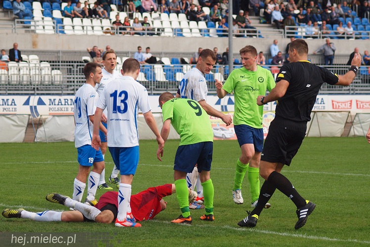 Stal Rzeszów pokonała Stal Mielec 2:0 w meczu II ligi piłkarskiej