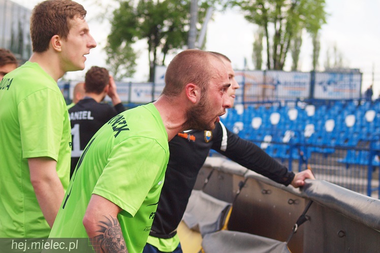 Stal Rzeszów pokonała Stal Mielec 2:0 w meczu II ligi piłkarskiej