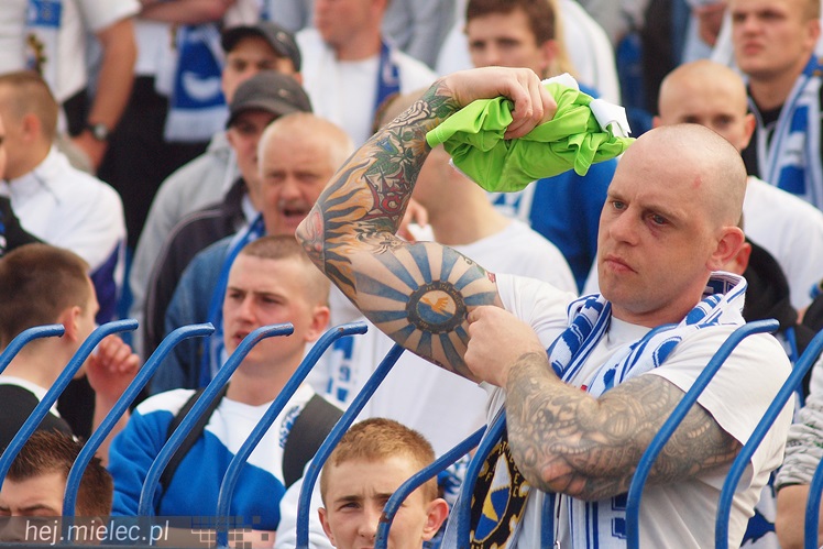 Stal Rzeszów pokonała Stal Mielec 2:0 w meczu II ligi piłkarskiej