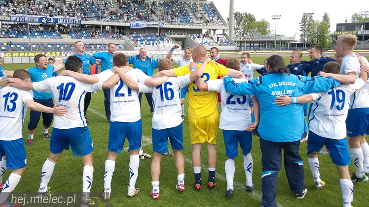 Stal Rzeszów pokonała Stal Mielec 2:0 w meczu II ligi piłkarskiej