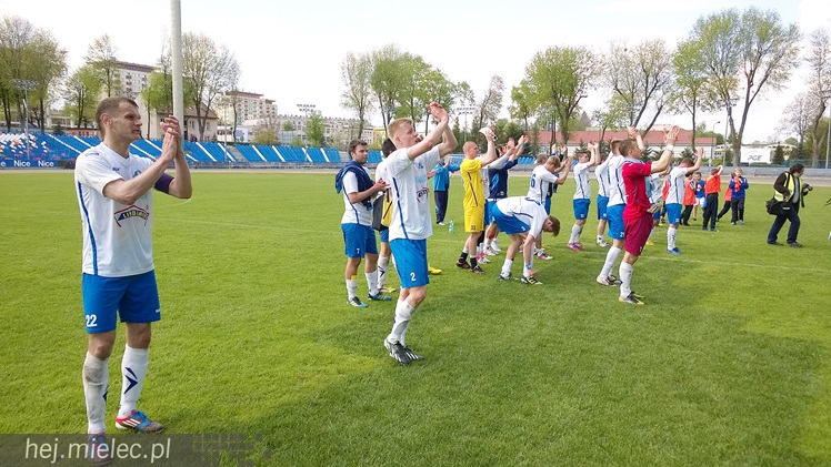 Stal Rzeszów pokonała Stal Mielec 2:0 w meczu II ligi piłkarskiej