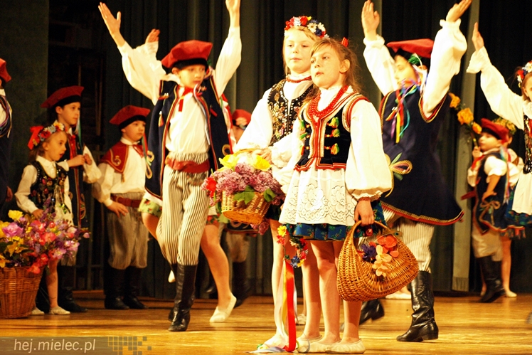 II Międzyszkolny Konkurs Zespołów Tanecznych 