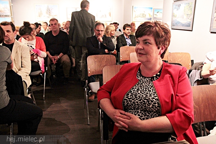 Wariacje łóżkowe i gitarowe w Jadernówce - koncert Dominiki Żukowskiej i Andrzeja Koryckiego