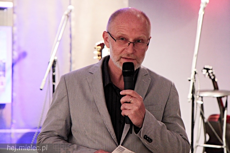 Wariacje łóżkowe i gitarowe w Jadernówce - koncert Dominiki Żukowskiej i Andrzeja Koryckiego