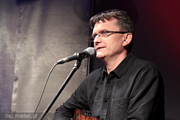 Wariacje łóżkowe i gitarowe w Jadernówce - koncert Dominiki Żukowskiej i Andrzeja Koryckiego
