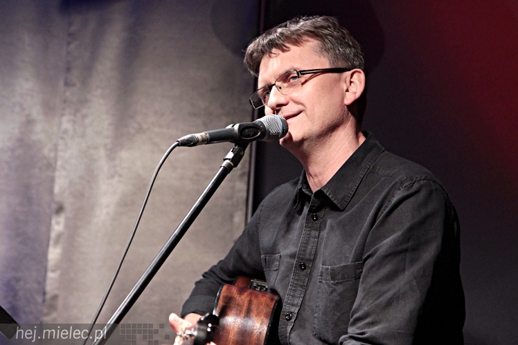Wariacje łóżkowe i gitarowe w Jadernówce - koncert Dominiki Żukowskiej i Andrzeja Koryckiego