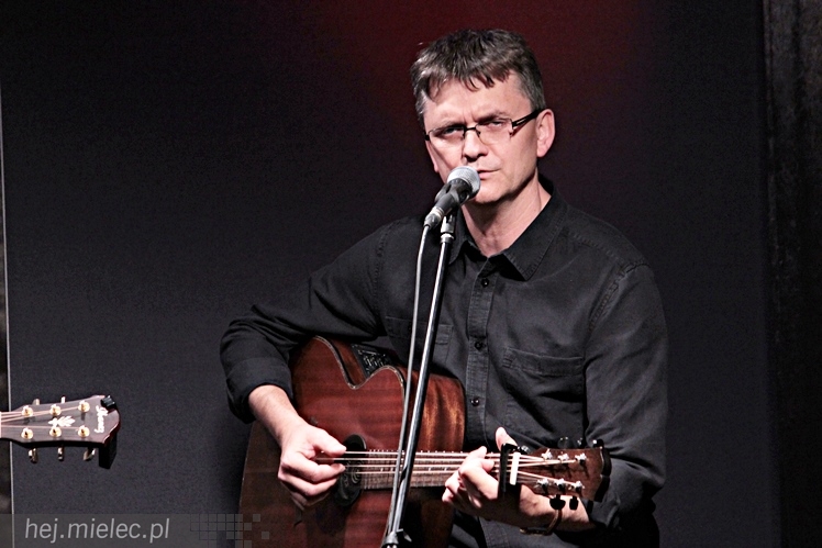 Wariacje łóżkowe i gitarowe w Jadernówce - koncert Dominiki Żukowskiej i Andrzeja Koryckiego