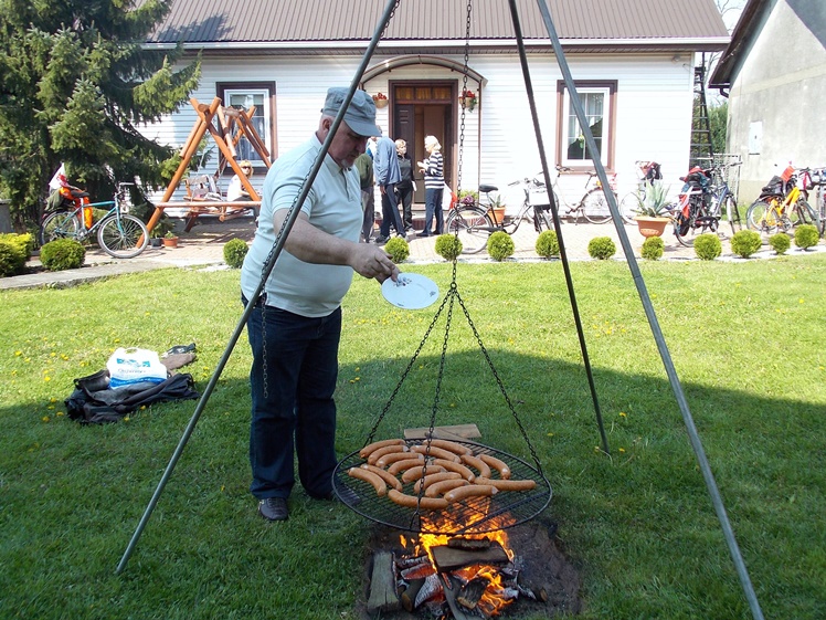 Rajd rowerowy ?Szlakiem oddziału partyzanckiego Jędrusie?