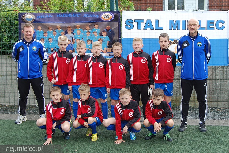 Drużyna Orlików FKS STAL Mielec 2004 na Tournoi CAP PRO YOUNG Ed. 2014 - WASQUEHAL