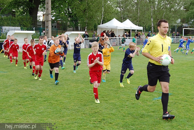 Drużyna Orlików FKS STAL Mielec 2004 na Tournoi CAP PRO YOUNG Ed. 2014 - WASQUEHAL