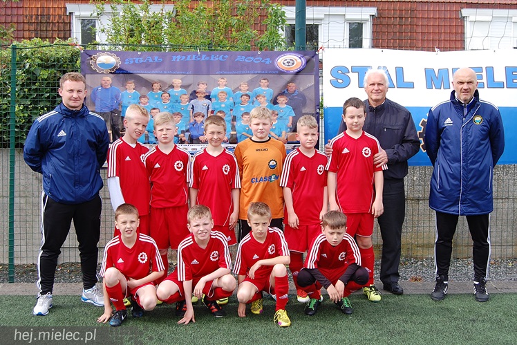 Drużyna Orlików FKS STAL Mielec 2004 na Tournoi CAP PRO YOUNG Ed. 2014 - WASQUEHAL