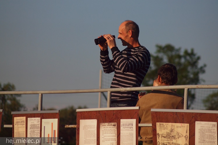 Przyszli zobaczyć jak ich dziadkowie walczyli z okupantem. Historyczny piknik w Podborzu