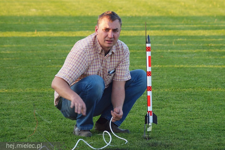 Przyszli zobaczyć jak ich dziadkowie walczyli z okupantem. Historyczny piknik w Podborzu